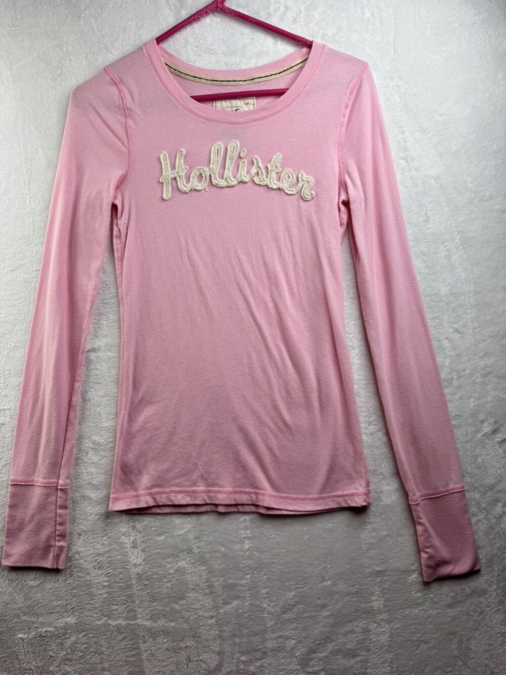 Hollister Size M Womens Tee Long Sleeve Pink Scoop Neck